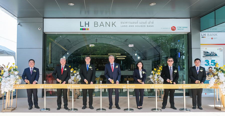 LH Bank เปิดให้บริการ “สาขาอมตะซิตี้ ชลบุรี” Business Branch ตอบโจทย์ธุรกิจแบบครบวงจร